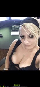 un amica porca e vogliosa mi fa un pompino (valeria)