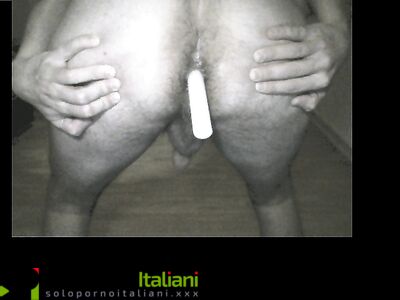 Candela e Dildo nel Buco.