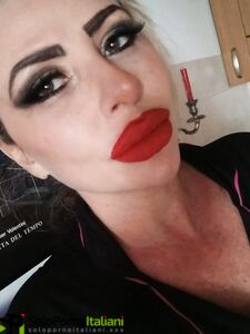 Miafoxy moglie victroia una vera vacca adora cazzi neri