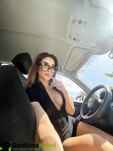 amica italiana(sara)