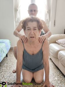 La suocera mi massaggia