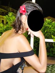 Foto sexy di sfiziosa nuda in pubblico