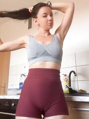 Cameltoe Mihaela Rejinschy Bigo