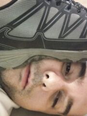 Mettere i piedi in testa