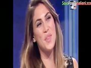 Melissa Satta scosciata a Tiki Taka