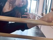 Veronica Maya feet - Selfie piedini in palestra