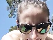 Milf italiana esibizionista in bikini al mare