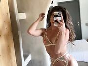 Selfie in lingerie Chiara (seguila su ofans)