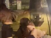 COPPIA NAPOLETANA BECCATA A SCOPARE IN MACCHINA