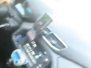 Marcella Trans spompina taxista di colore in auto