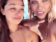 Vittoria Schisano Trans Italiana in bikini con amica