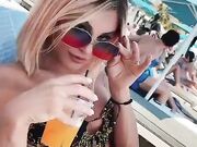 Noemi Blonde in bikini a Mykonos Tiktok