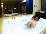 Romantica scopata Coppia Italiana in jacuzzi