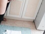Eccitatissimo ho bisogno di svuotarmi in bagno