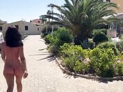 Moglie italiana cammina tutta nuda a Cap D'agde