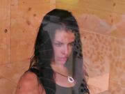 Antonella e Ginevra in sauna GF VIP