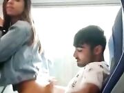 Eccitante scopata in treno Giovane Coppia Italiana