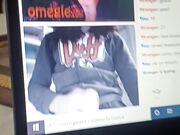 Ragazza dai bei piedi mi fa sborrare su omegle