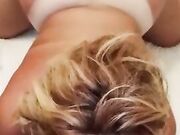 Filmino porno in vacanza con fidanzata bionda