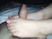 Primo footjob compagna di classe