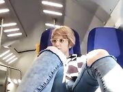 Coppia Napoletana Tette e Ditalino in treno C4