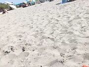 Fidanzata palpata in spiaggia