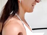 Vieni in bagno che voglio scopare
