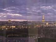 Pompino con ingoio sulla ruota panoramica a Parigi