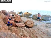 Bea scopa con Gently in spiaggia tradendo il fidanzato
