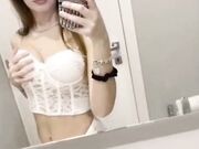 Elisa Esposito selfie sexy OF