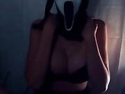 Martina Vismara esce le tettone ad Halloween