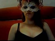 Ragazza sicula con mascherina e belle tette in webcam