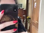 Selfie tette studentessa italiana