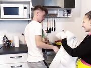 Primo appuntamento con pompino biondina italiana