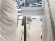 Squirto in camerino durante lo shopping che eccitazione