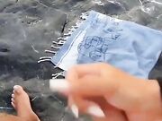 Scopata in spiaggia al mare e sborrata sulle tette