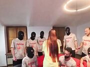 Nove cazzi tutti per lei