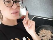 La mia dita a base di carne