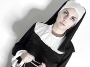 Scopata con suora blasfema puttana