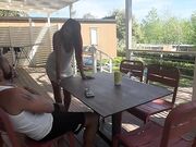 Il cornuto in spiaggia e io col suo amico