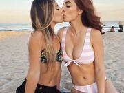 Creo baci lesbo personalizzati con l'I.A.