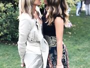 Bacio Federica Masolin e una sua collega SKY con l.A.