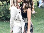 Bacio Federica Masolin e una sua collega SKY con l.A.