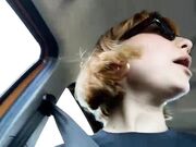 Laylaastar esibizionista tettona in auto