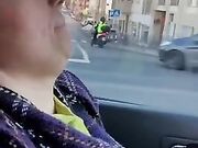 Giocando al ristorante e in macchina col mio dildo