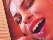 La tua sborra calda sulla mia faccia amore