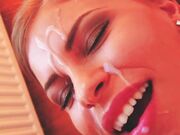 La tua sborra calda sulla mia faccia amore
