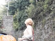 Dedicato a giovane compagnia maggiorenne genovese.