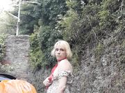 Dedicato a giovane compagnia maggiorenne genovese.