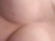 Le tettone di Sofy con piercing ai capezzoli